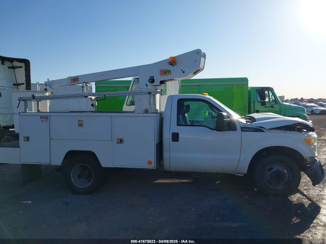 2015 Ford F-350 Chassis Xl მანქანა იყიდება აუქციონზე, vin: 1FDRF3G6XFEA88418, აუქციონის ნომერი: 41875822