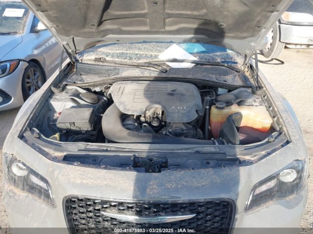 2018 CHRYSLER 300 2C3CCAGG1JH160855 Photo 9