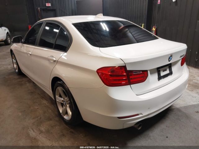 2015 BMW 320I WBA3B1G50FNT07918 Photo 2