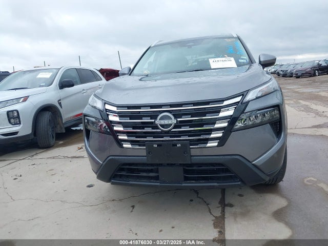 JN8BT3BA2SW006183 Nissan Rogue Sv Fwd