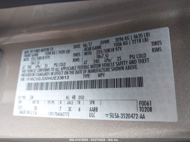 1FMCU0JD0HUE33613 Ford Escape Titanium