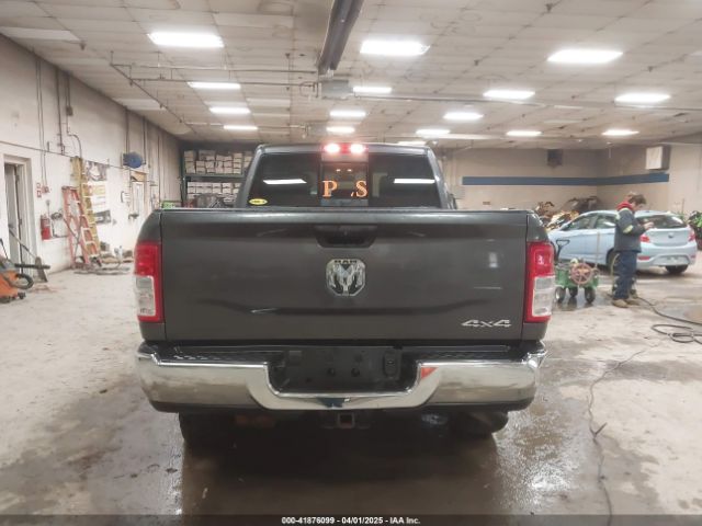 3C6UR5CJ3MG681322 RAM 2500 Tradesman  4x4 6'4 Box