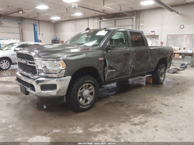 3C6UR5CJ3MG681322 RAM 2500 Tradesman  4x4 6'4 Box
