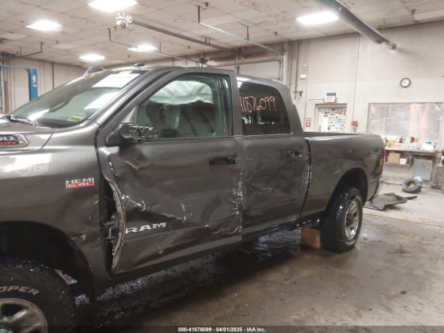 3C6UR5CJ3MG681322 RAM 2500 Tradesman  4x4 6'4 Box