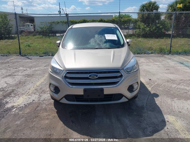 1FMCU9G91HUA59715 Ford ESCAPE SE