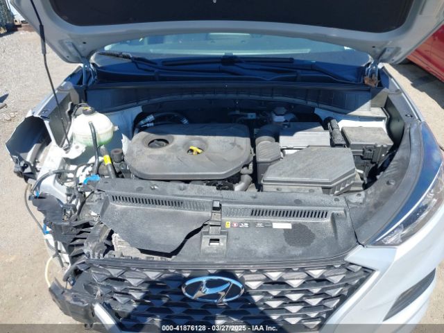 KM8J23A4XKU973704 Hyundai TUCSON SE