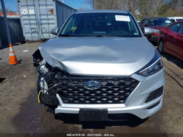 KM8J23A4XKU973704 Hyundai TUCSON SE