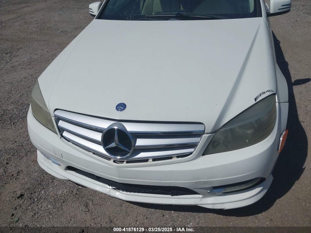 2011 Mercedes-benz C 300 Luxury/sport მანქანა იყიდება აუქციონზე, vin: WDDGF5EB1BA468679, აუქციონის ნომერი: 41876129