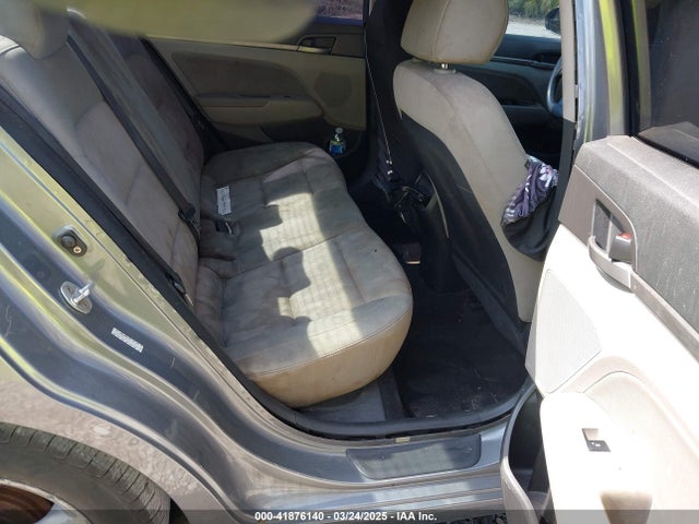 KMHD84LF1HU151446 Hyundai ELANTRA SE