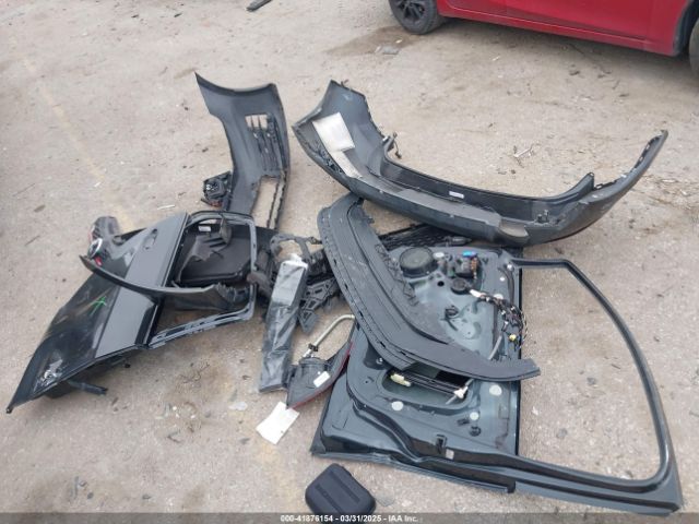3VW5T7AU0GM013746 Volkswagen Golf Gti S 4-door