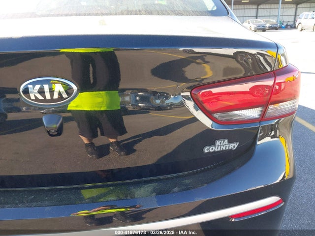 3KPA24AD9ME395011 KIA RIO LX