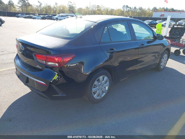 3KPA24AD9ME395011 KIA RIO LX