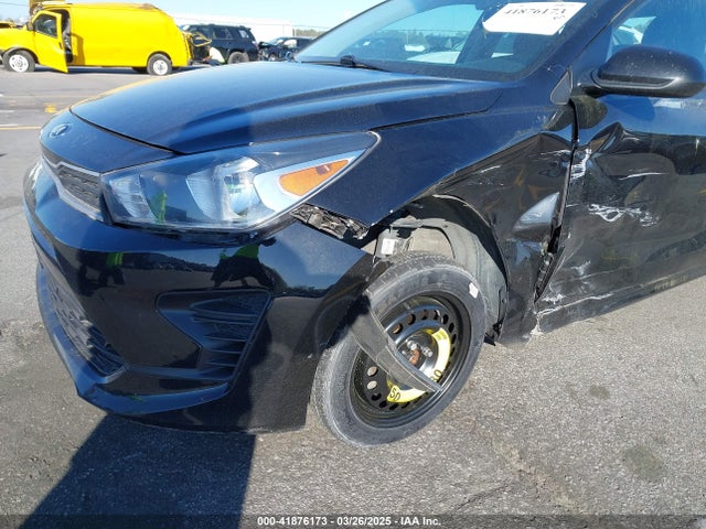 3KPA24AD9ME395011 KIA RIO LX