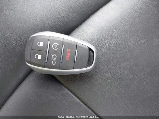 JN1EV7AR1HM841541 Infiniti Q50 3.0t Signature Edition