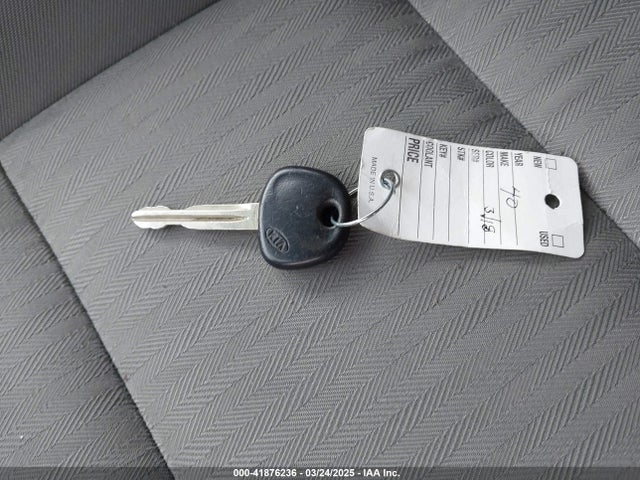 KNAFK4A61F5372678 KIA FORTE LX