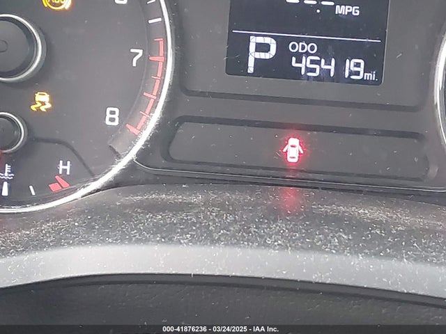 KNAFK4A61F5372678 KIA FORTE LX