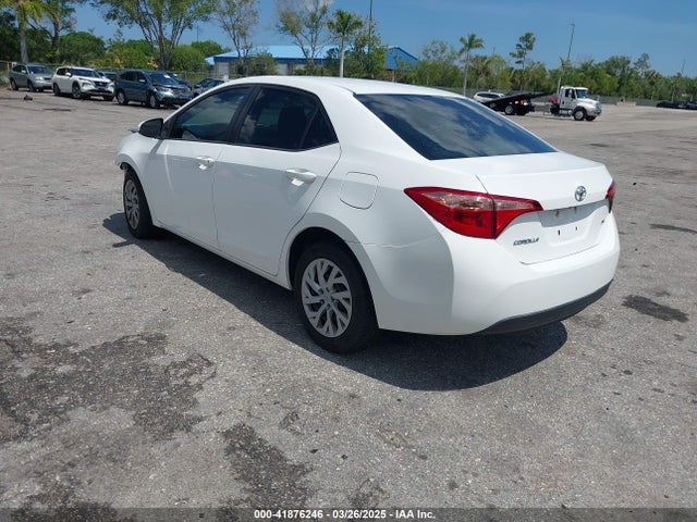 2T1BURHE5JC049431 Toyota COROLLA LE