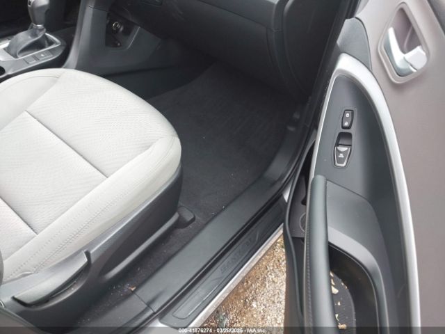 5XYZU3LB9JG545734 Hyundai Santa Fe Sport 2.4l