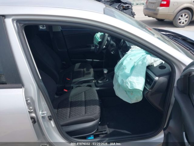 3KPA24AD1ME372886 KIA RIO LX