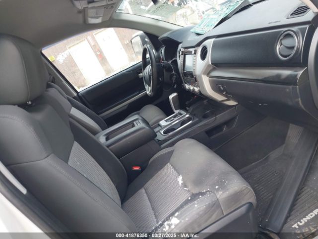 5TFDY5F12HX646120 Toyota Tundra Sr5 5.7l V8