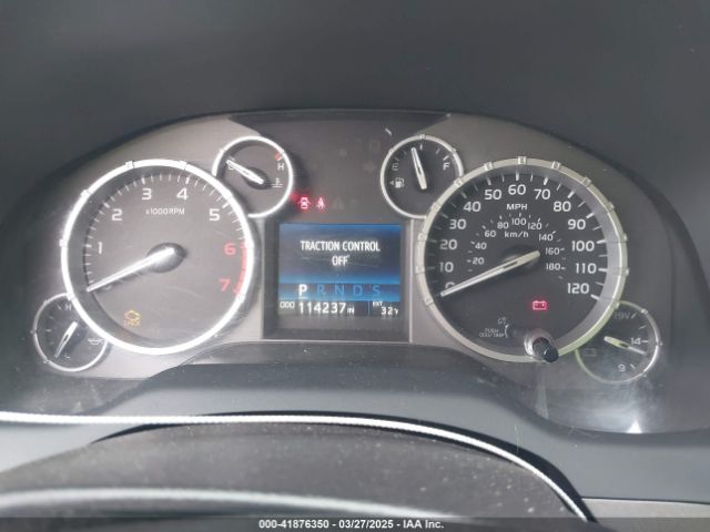 5TFDY5F12HX646120 Toyota Tundra Sr5 5.7l V8