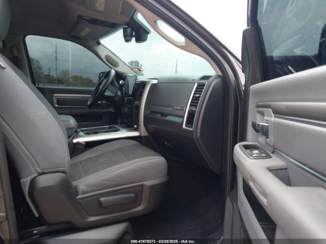 2016 RAM 2500 3C6UR5DL6GG171163 Photo 4
