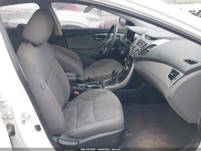 5NPDH4AE3GH678265 Hyundai ELANTRA SE