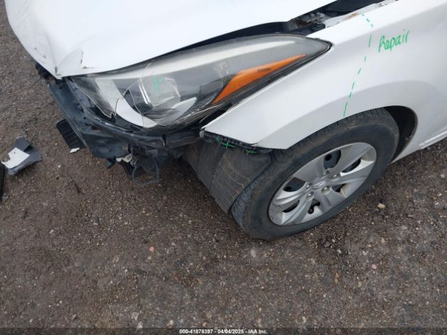 5NPDH4AE3GH678265 Hyundai ELANTRA SE