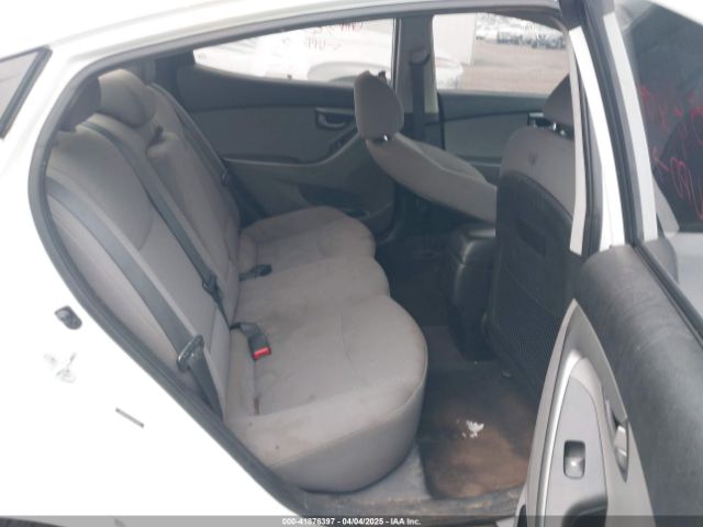5NPDH4AE3GH678265 Hyundai ELANTRA SE