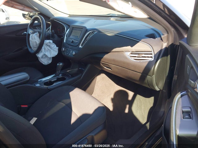 1G1ZD5ST4JF145033 Chevrolet MALIBU LT