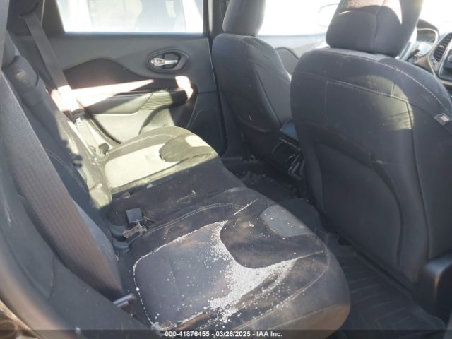 1C4PJMABXEW243080 Jeep Cherokee Sport