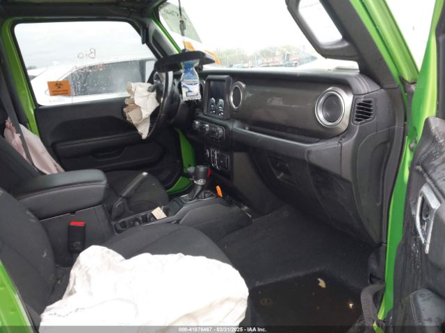 1C4HJXEN3LW115514 Jeep Wrangler Unlimited Sahara