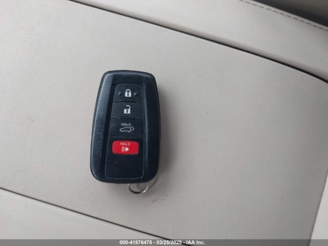 5TDFZRAH8MS078635 Toyota Highlander Platinum