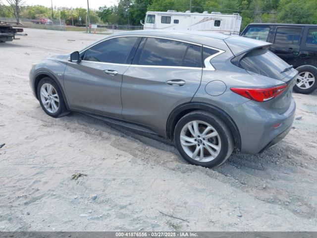 2018 INFINITI QX30 SJKCH5CPXJA003377 Photo 2
