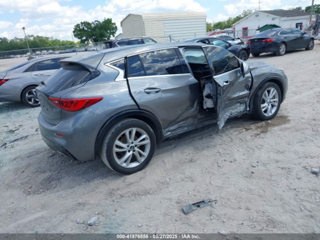 2018 INFINITI QX30 SJKCH5CPXJA003377 Photo 3