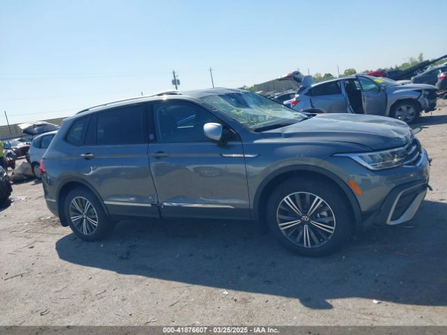 3VVTB7AX2RM230811 Volkswagen Tiguan 2.0t Wolfsburg Edition