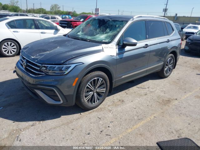 3VVTB7AX2RM230811 Volkswagen Tiguan 2.0t Wolfsburg Edition