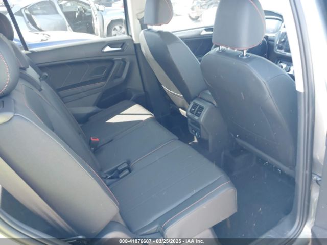 3VVTB7AX2RM230811 Volkswagen Tiguan 2.0t Wolfsburg Edition