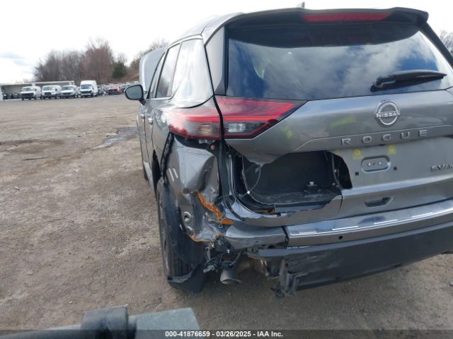 JN8BT3BB0RW444462 Nissan Rogue Sv Intelligent Awd