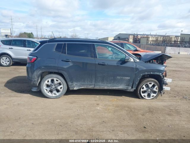 3C4NJDCB2JT283500 Jeep Compass Limited 4x4