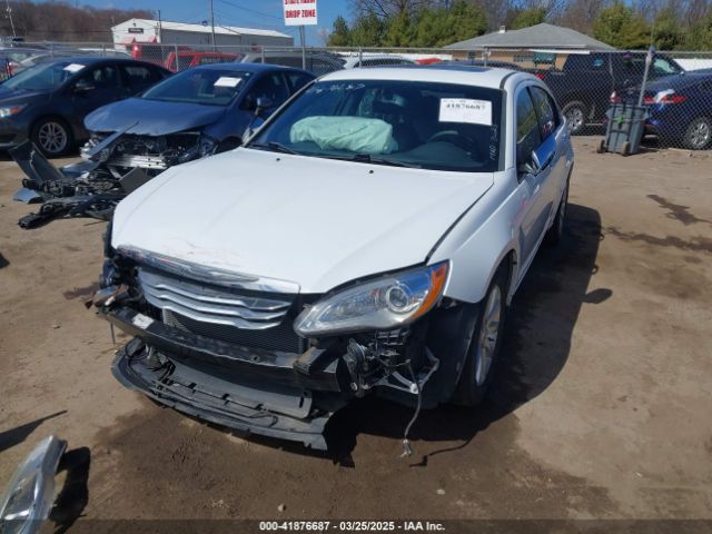 2014 CHRYSLER 200 1C3CCBCG9EN134450 Photo 1