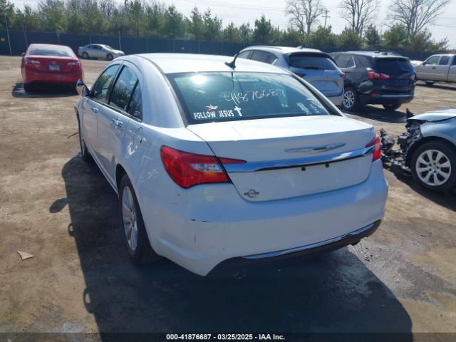 2014 CHRYSLER 200 1C3CCBCG9EN134450 Photo 2