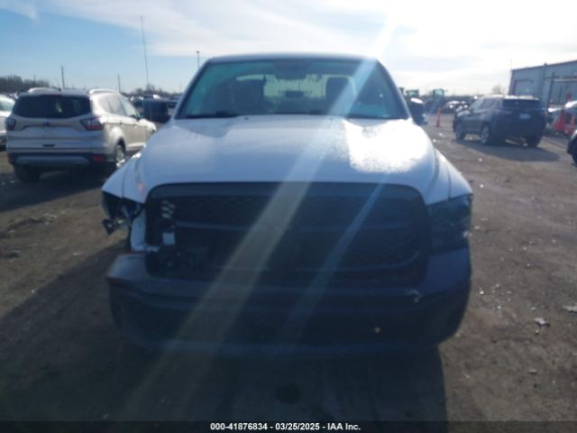 1C6RR7FT0JS232912 RAM 1500 Tradesman  4x4 6'4 Box