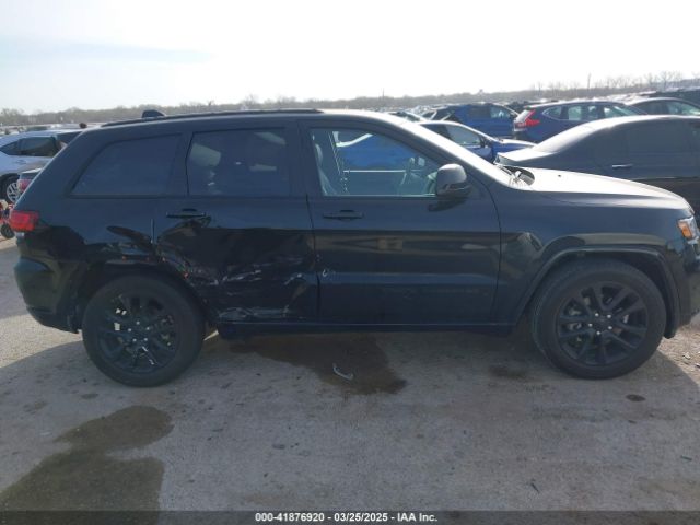 1C4RJEAG4JC311699 Jeep Grand Cherokee Altitude 4x2