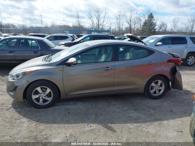 Hyundai ELANTRA SE 2015 5NPDH4AE4FH567240 Image 14
