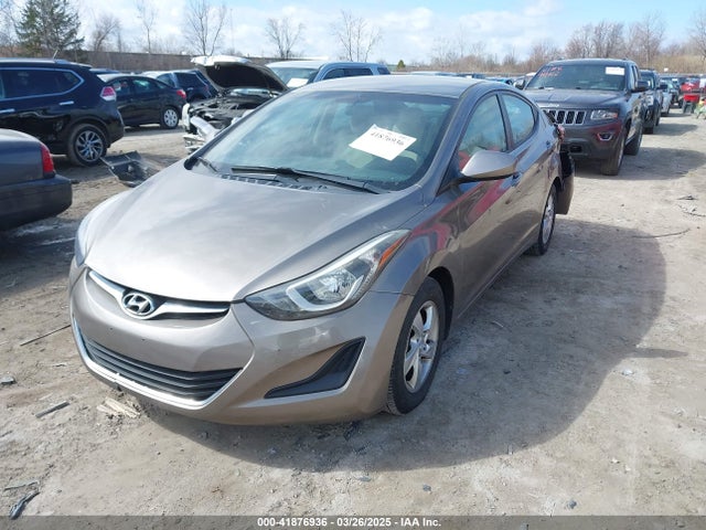 Hyundai ELANTRA SE 2015 5NPDH4AE4FH567240 Image 2