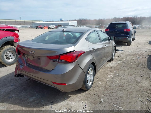 Hyundai ELANTRA SE 2015 5NPDH4AE4FH567240 Image 4