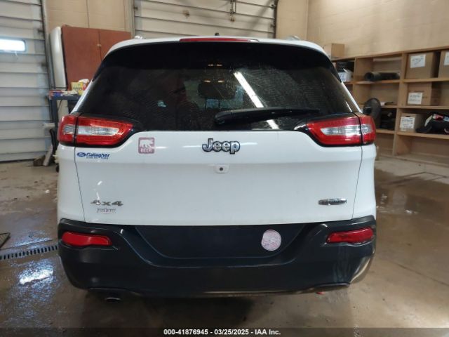 1C4PJMCB4FW733710 Jeep Cherokee Latitude