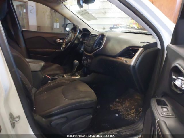 1C4PJMCB4FW733710 Jeep Cherokee Latitude