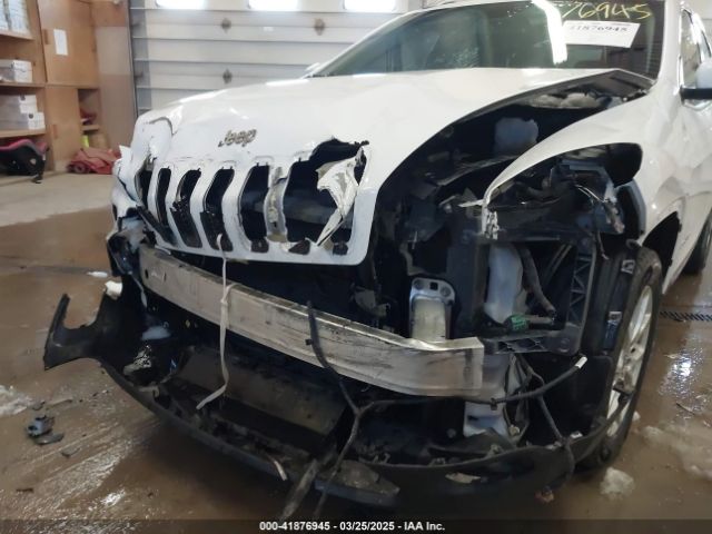 1C4PJMCB4FW733710 Jeep Cherokee Latitude